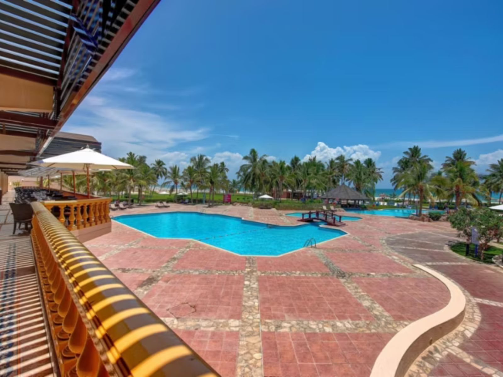 Rondreis Oman, Salalah, Crowne Plaza Salalah, zwembad