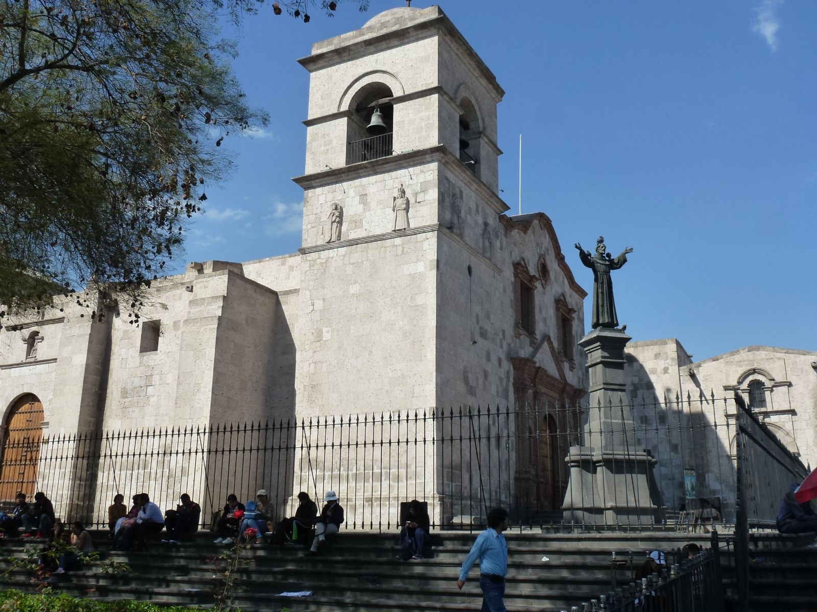 Rondreis Peru, Arequipa, Yanahuara kathedraal