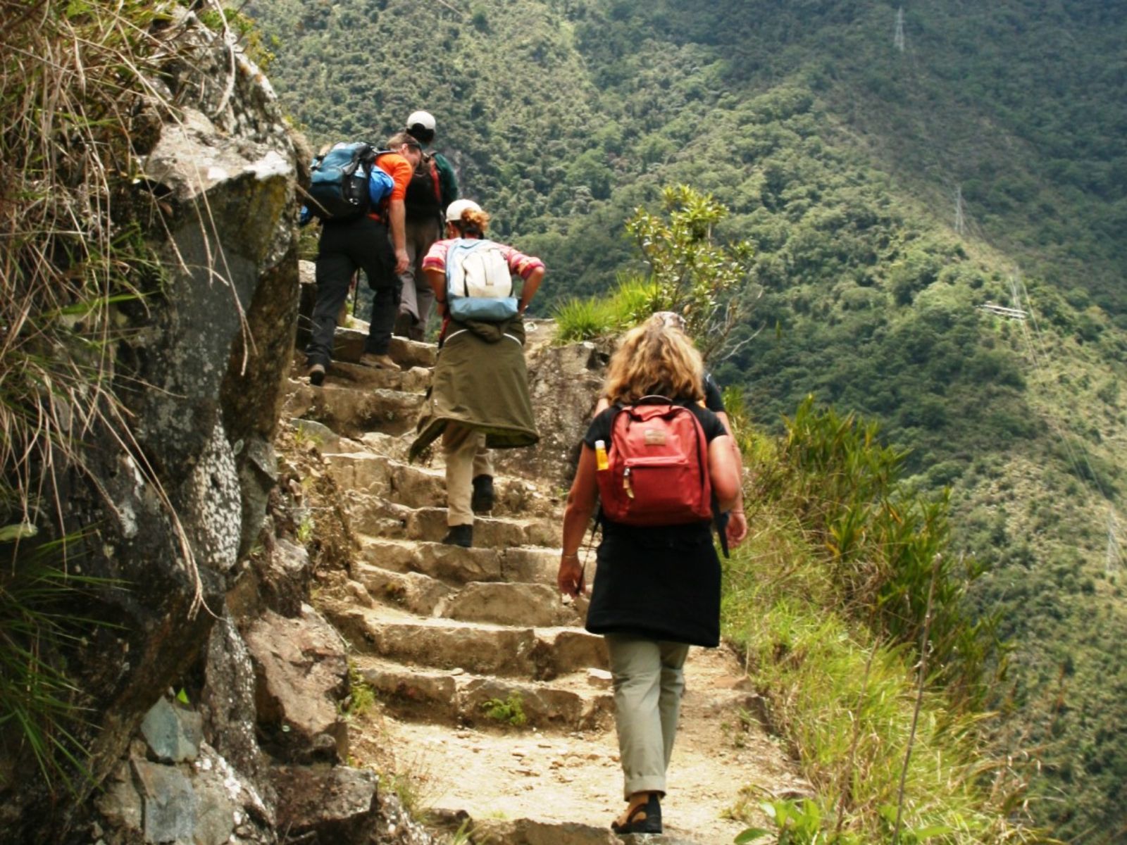 Rondreis Peru, inca trail Hike over trap groep mensen