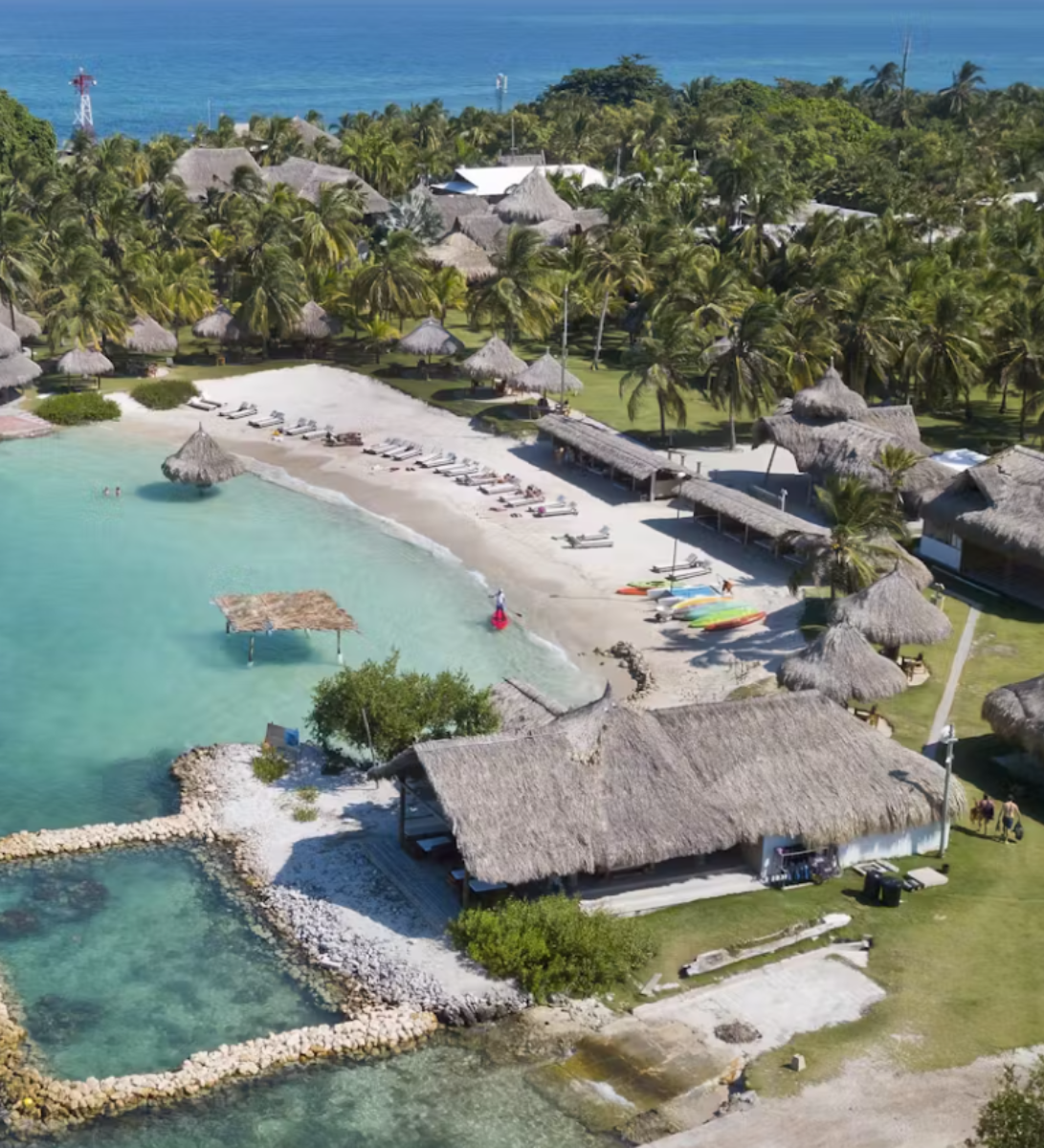 rondreis colombia, Isla Mucura, Hotel Punta Faro. bovenaanzicht