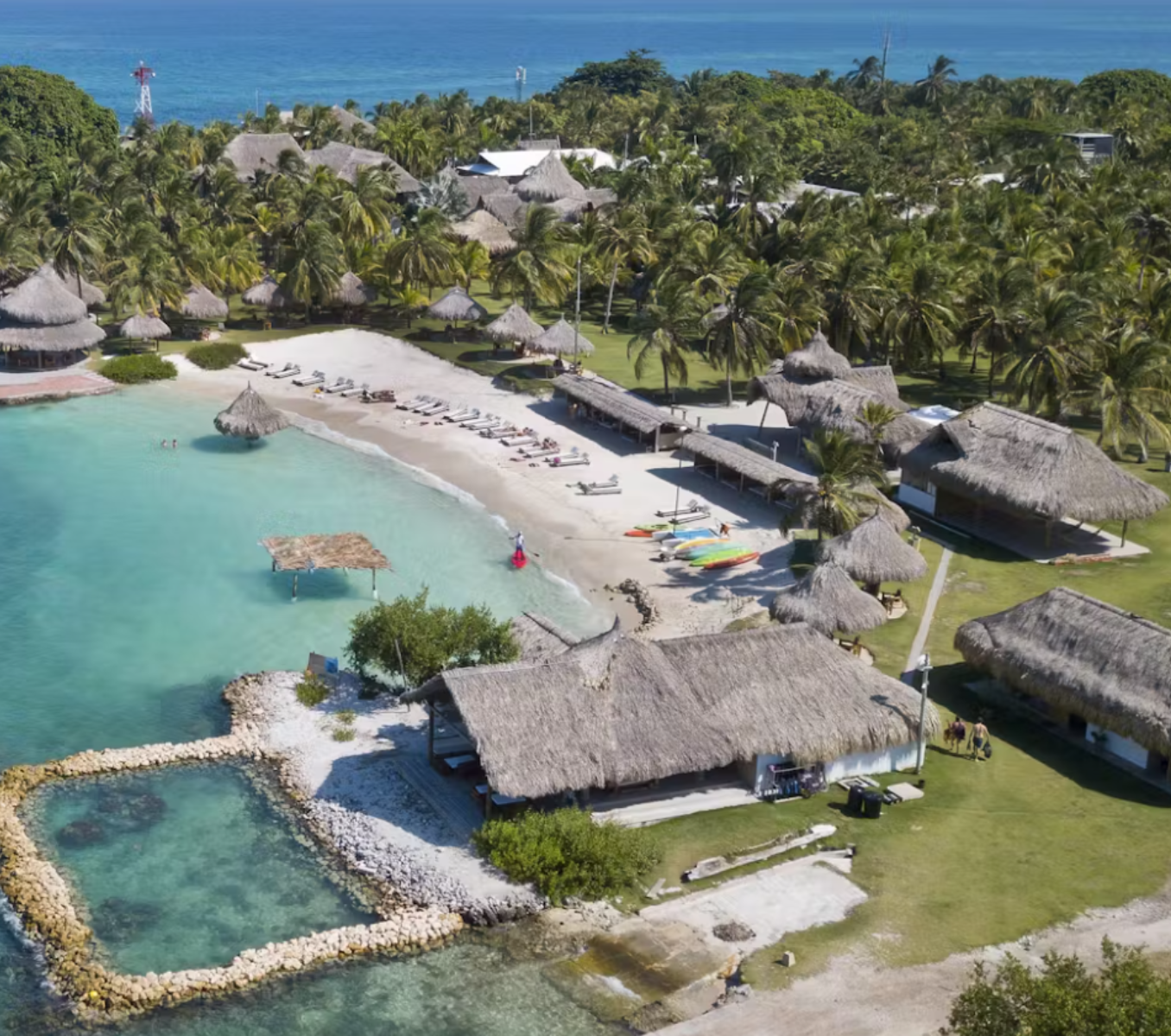 rondreis colombia, Isla Mucura, Hotel Punta Faro. bovenaanzicht