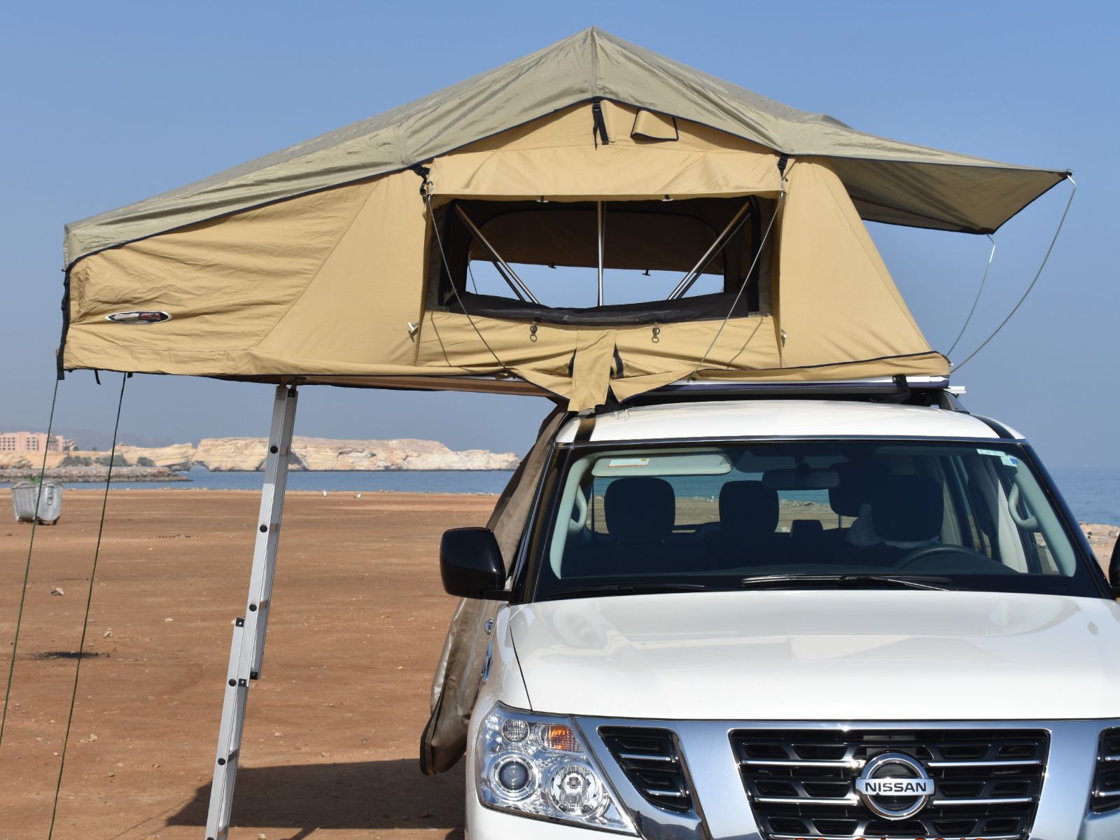 rondreis oman 4wd met daktent wahiba sands uitzicht