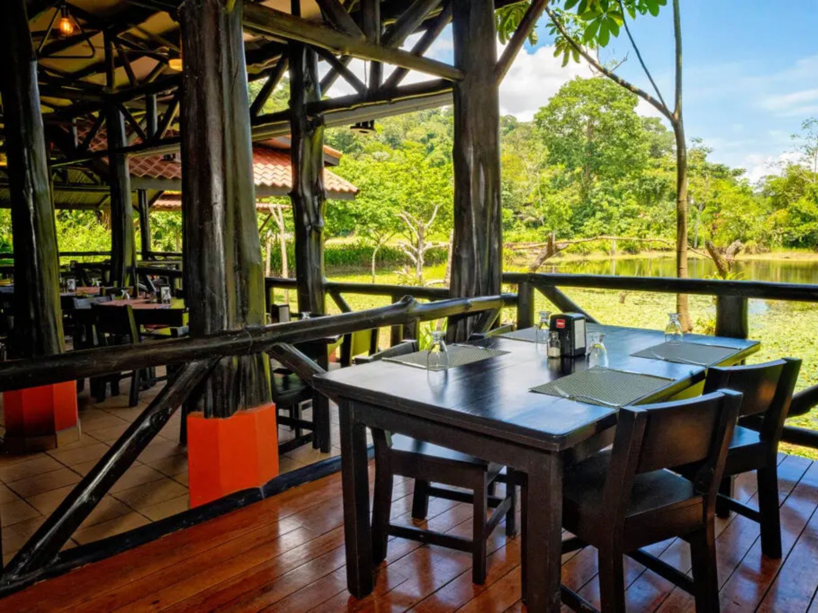 Rondreis Costa Rica, Boca Tapada, Maquenque Eco Lodge, eetzaal 2