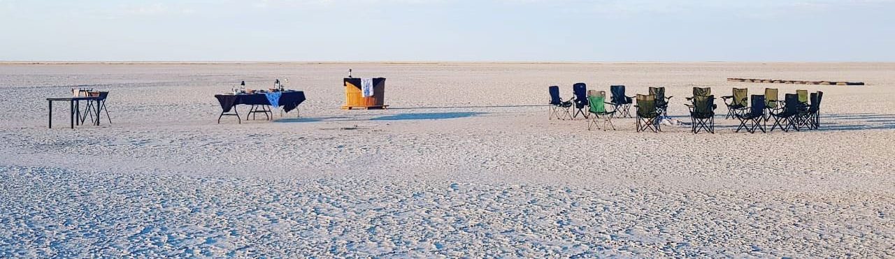 Rondreis Botswana, Gweta, vallei met rust plaats, banner