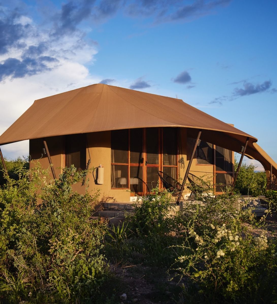 Rondreis Kenia, Buffalo Springs, Ashnil Surana, buitenaanzicht tent