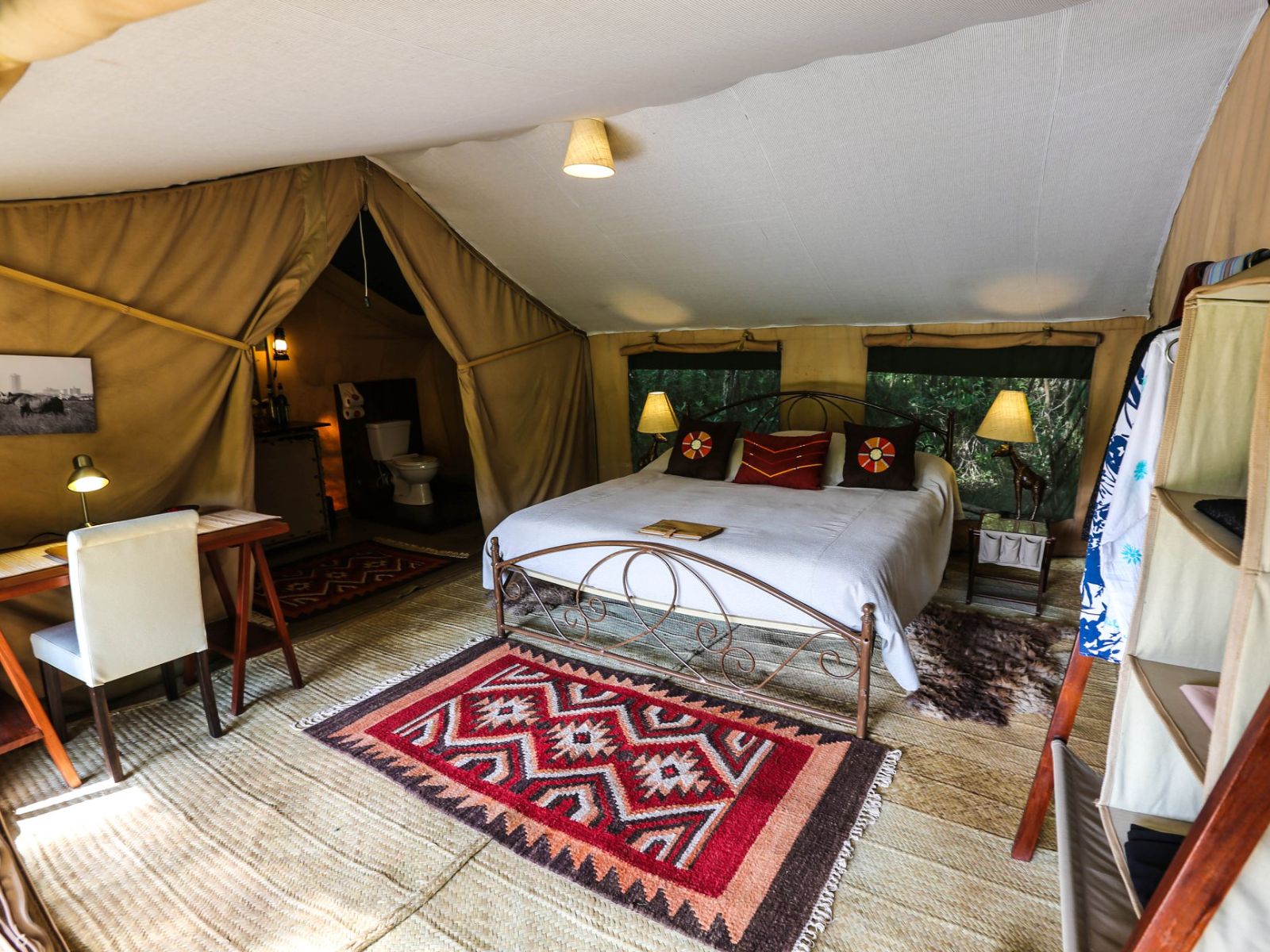 Rondreis Kenia, Nairobi, Nairobi Tented Camp, tweepersoonsbed