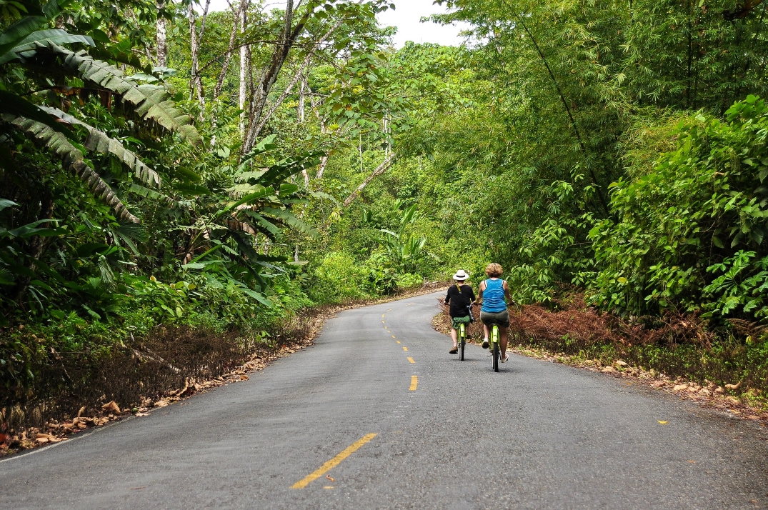 Rondreis Panama, Bocas del Toro, fietsers