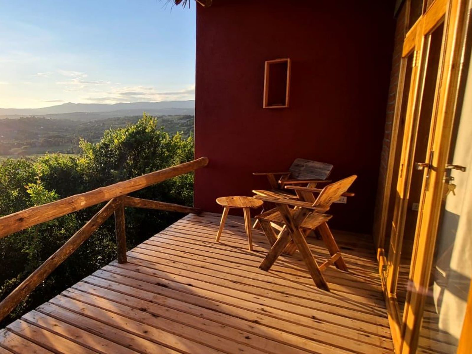 Rondreis Tanzania, Karatu, Mamadunia Lodge, balkon