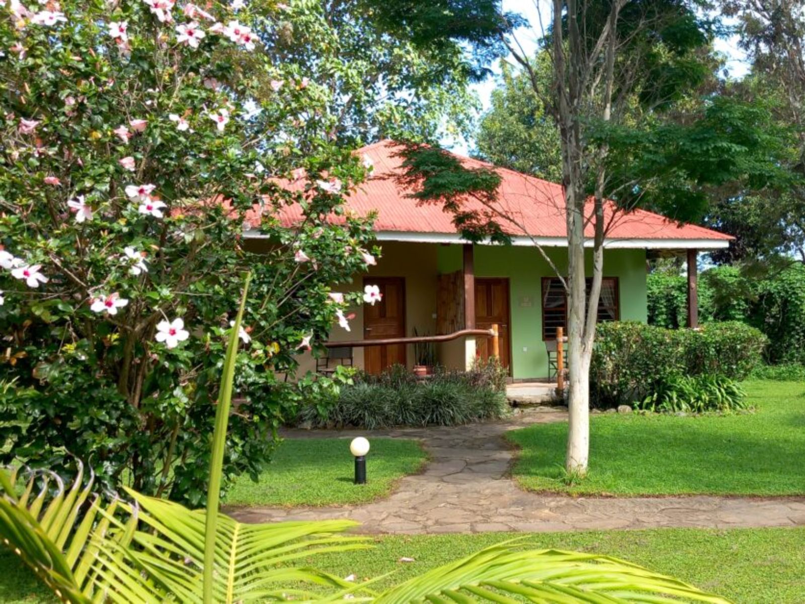 Rondreis Tanzania, Kilimanjaro, African View Lodge, bungalow