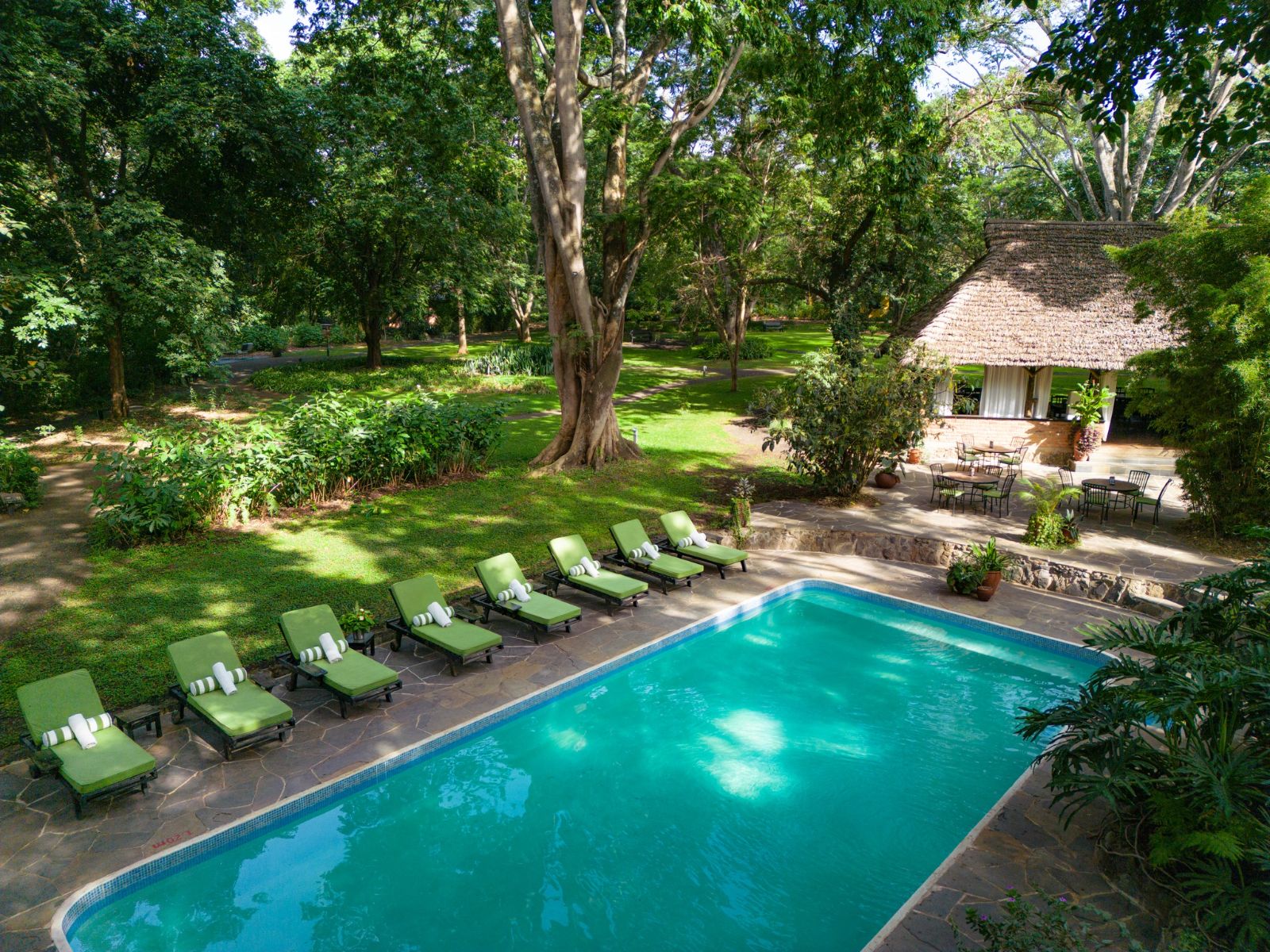 Rondreis Tanzania, Kilimanjaro, Rivertrees Country Inn, zwembad