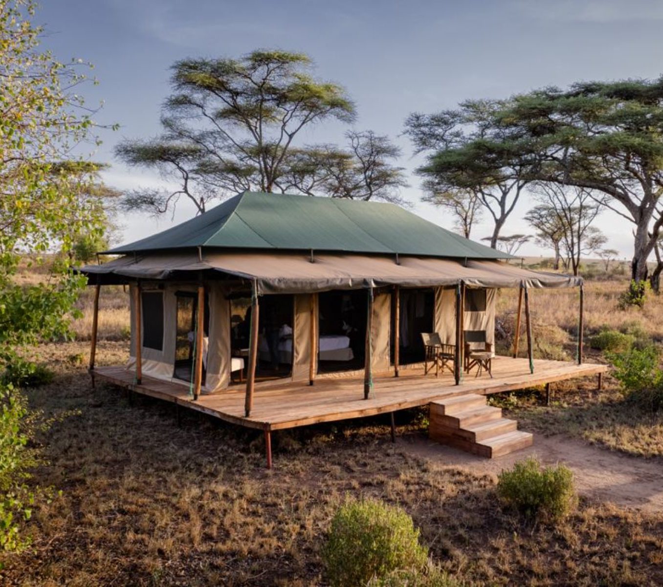 Rondreis Tanzania, Serengeti National Park, Baobab Central Serengeti Camp, buitenaanzicht