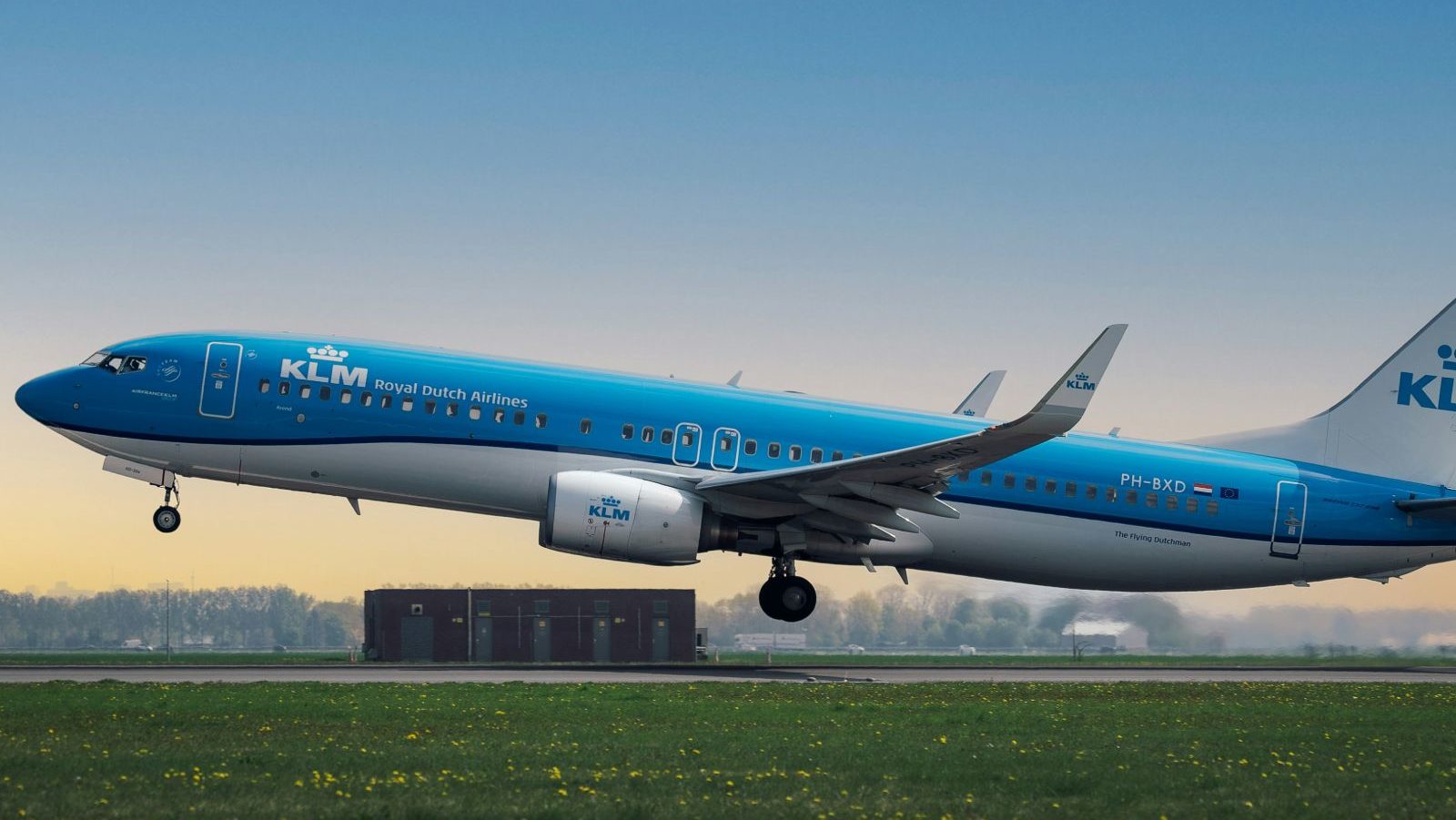 KLM Vliegtuig die aan het opstijgen is