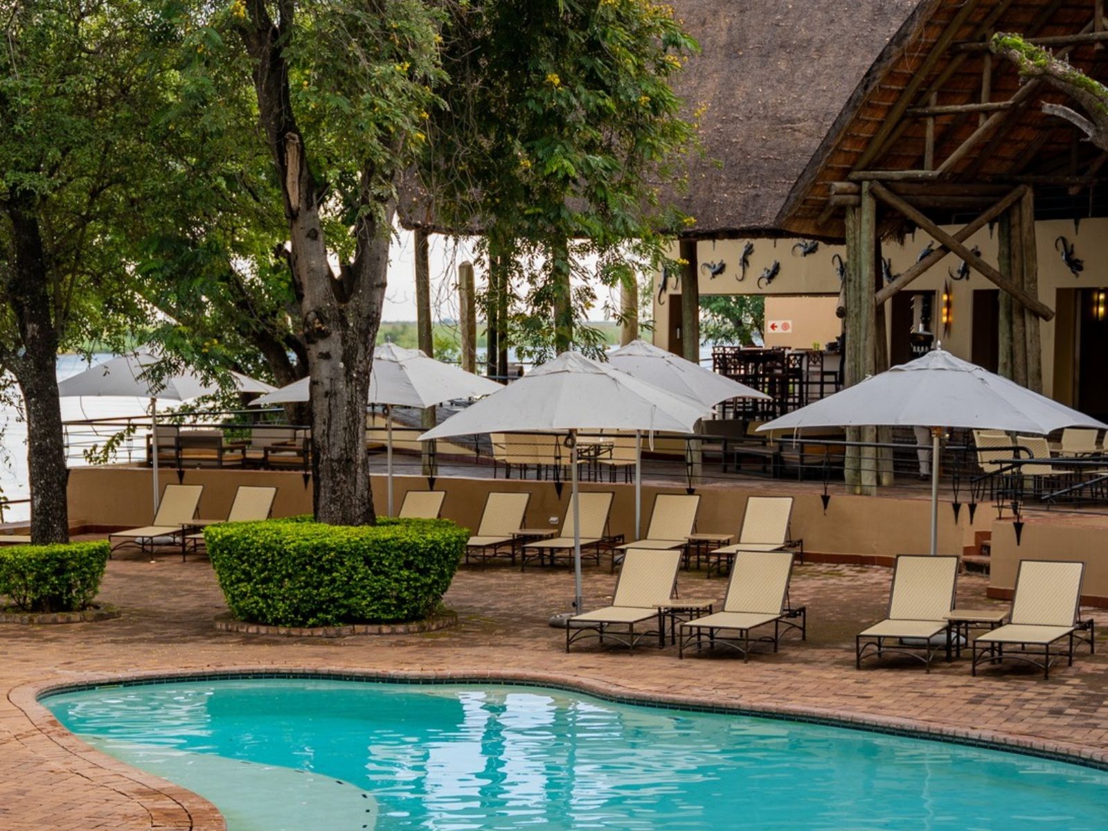 Rondreis Botswana, Chobe NP, Chobe Safari Lodge, zwembad