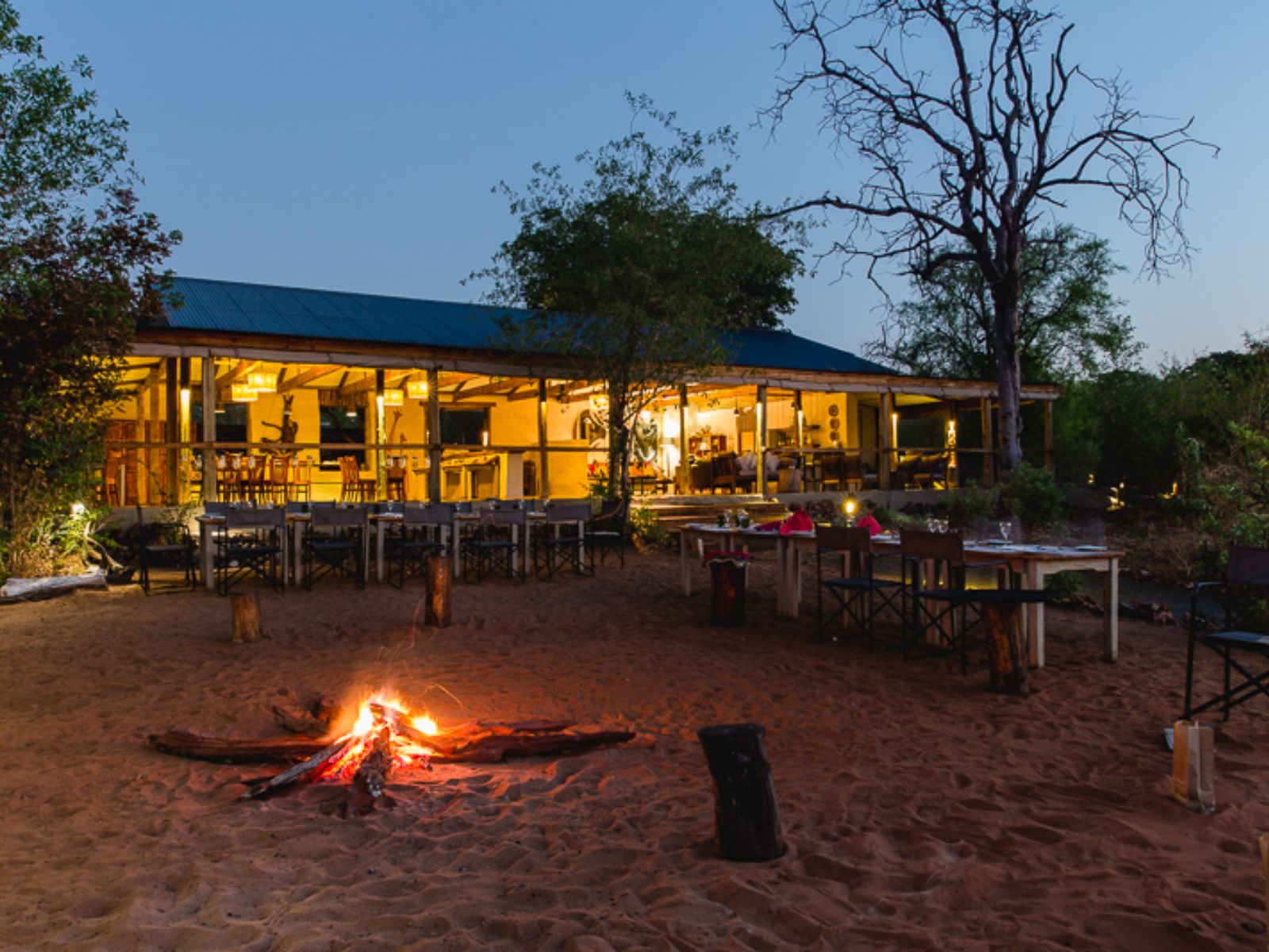 Rondreis Botswana, Ngoma Bridge, Chobe Elephant Camp, buitenaanzicht