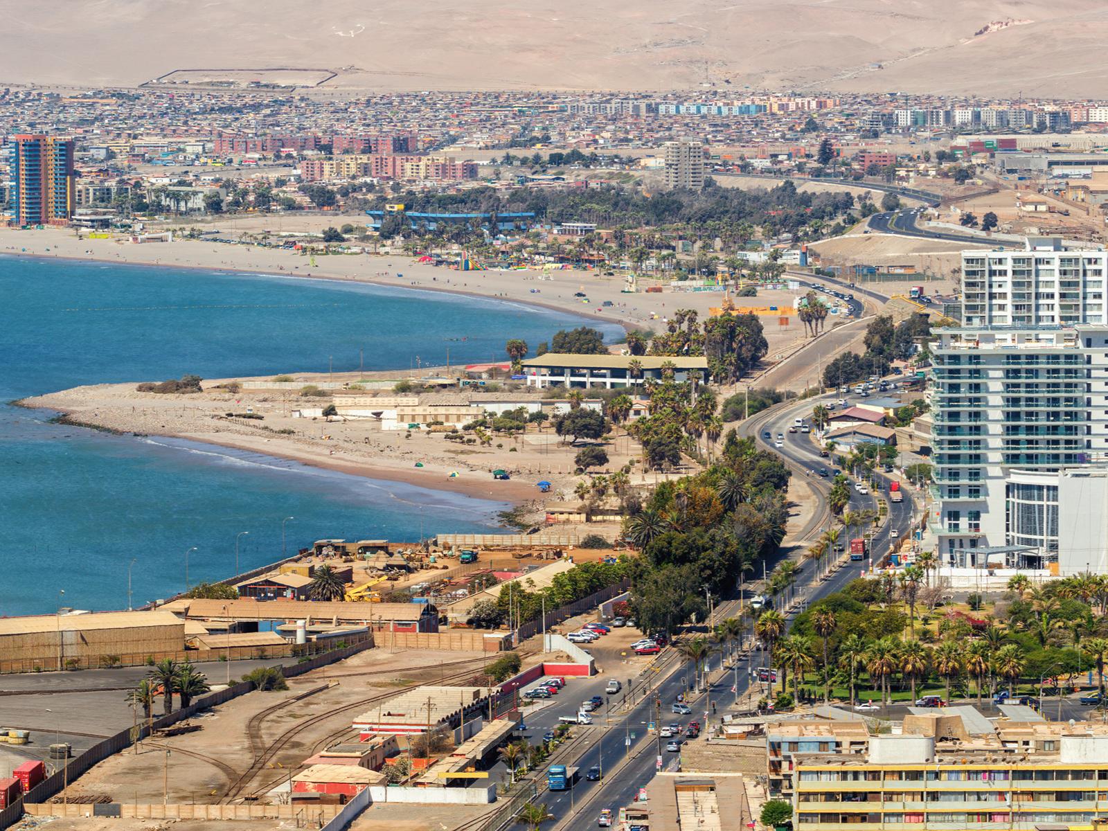 Rondreis Chili, Arica, uitzicht stad en strand