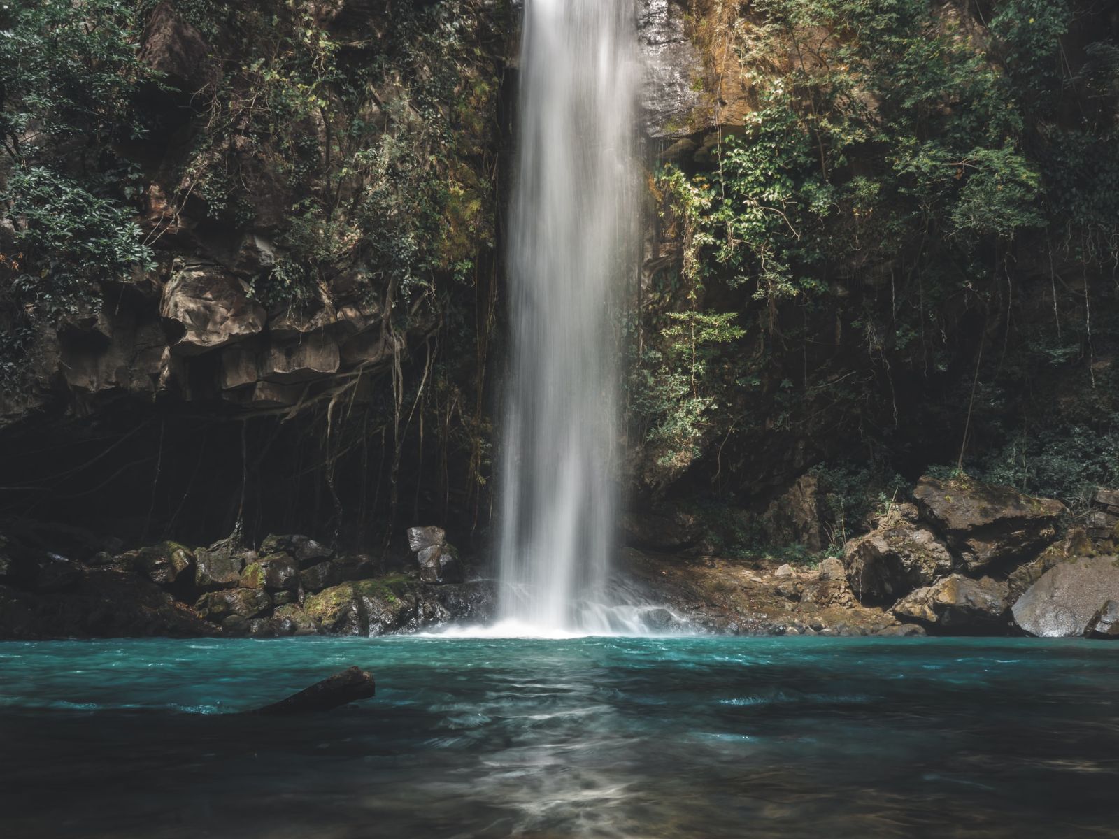 Rondreis Costa Rica, Rincon de la Vieja, waterval vooraanzicht
