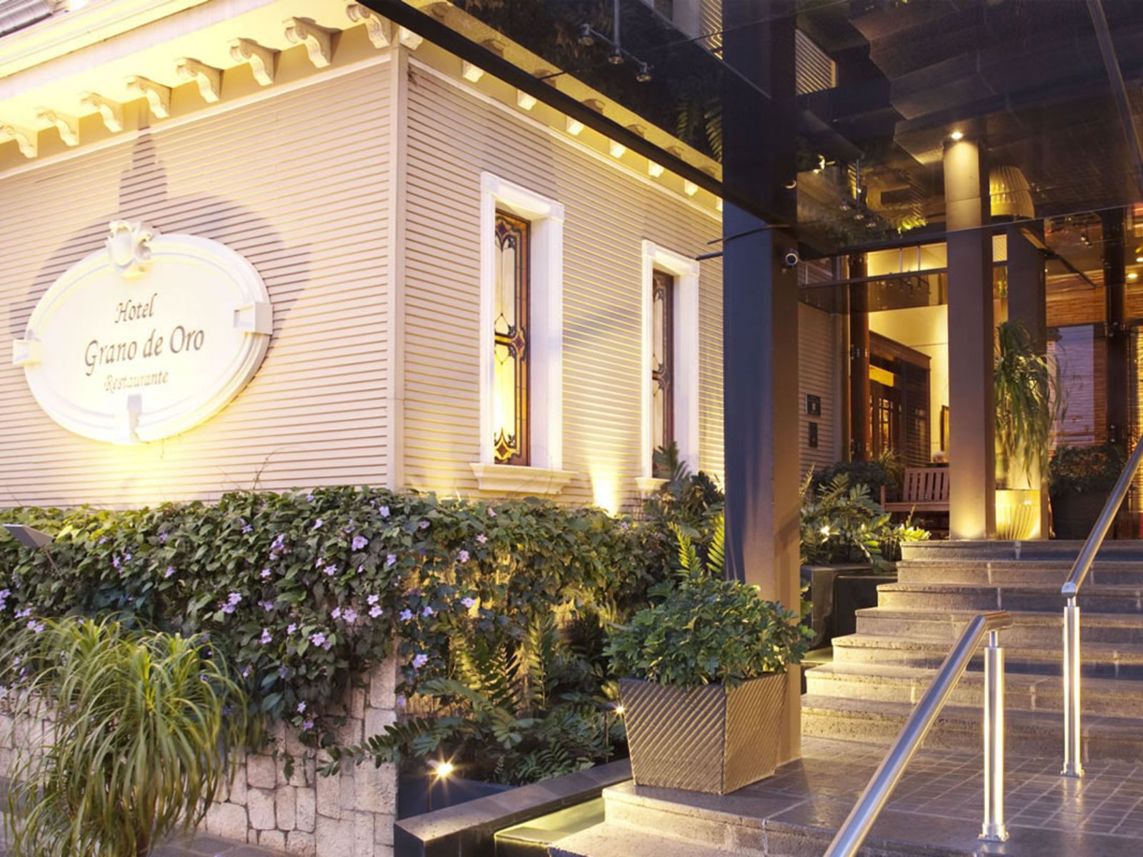Rondreis Costa Rica, San José, Grano de Oro, buitenaanzicht hotel