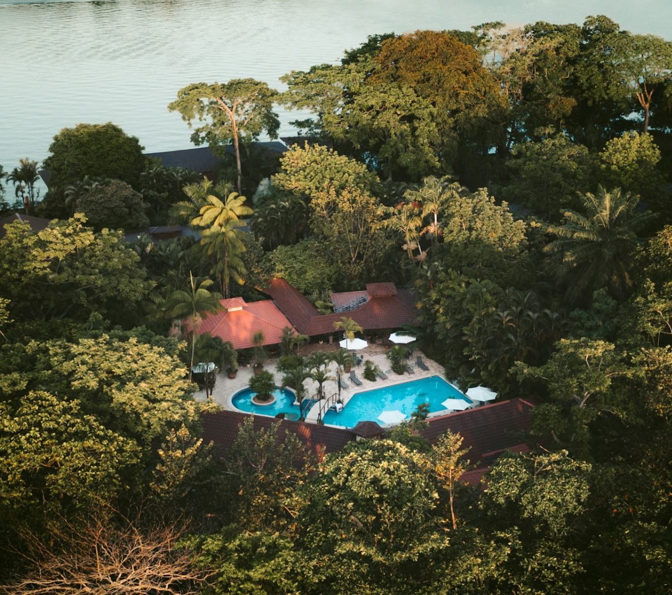 Rondreis Costa Rica, Tortuguero, Mawamba Lodge, bovenaanzicht