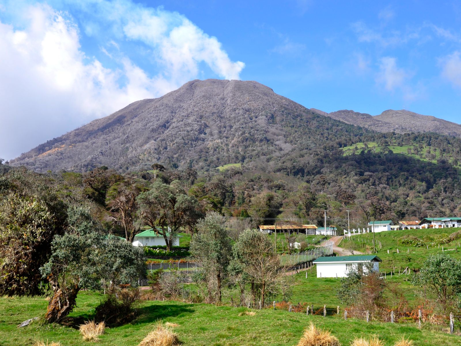 Rondreis Costa Rica, Turrialba, Vulkaan Turrialba overdag
