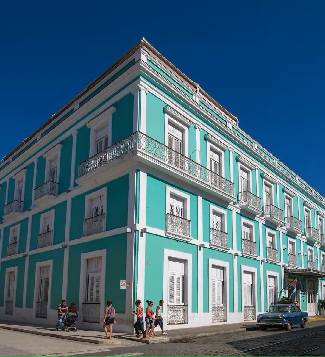 Rondreis Cuba, Cienfuegos, La Union, buitenaanzicht