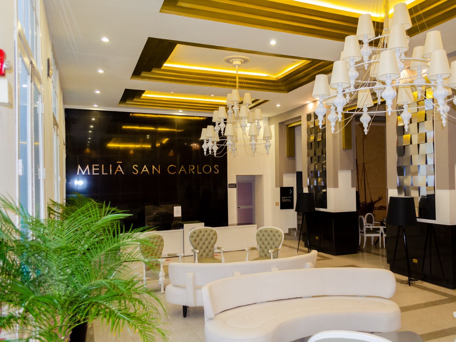 Rondreis Cuba, Cienfuegos, Melia San Carlos, lobby