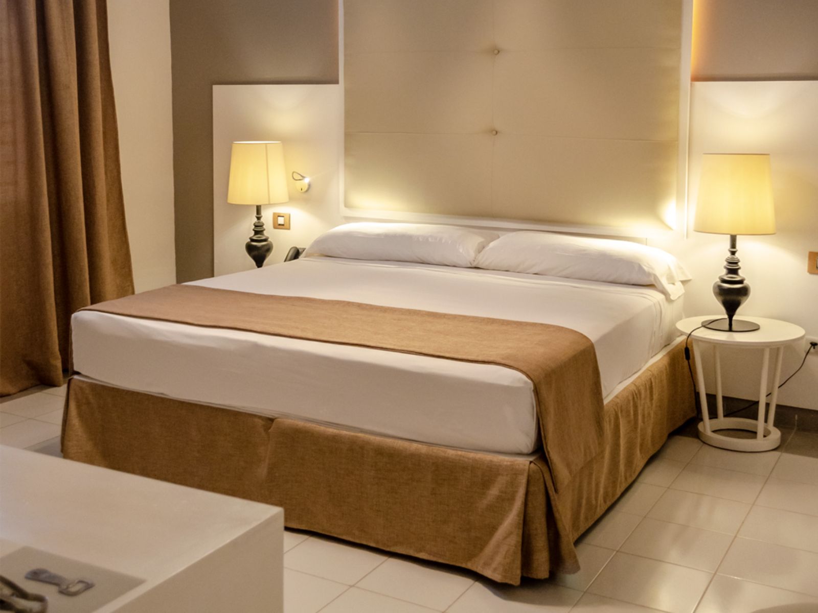 Rondreis Cuba, Cienfuegos, Melia San Carlos, tweepersoonsbed