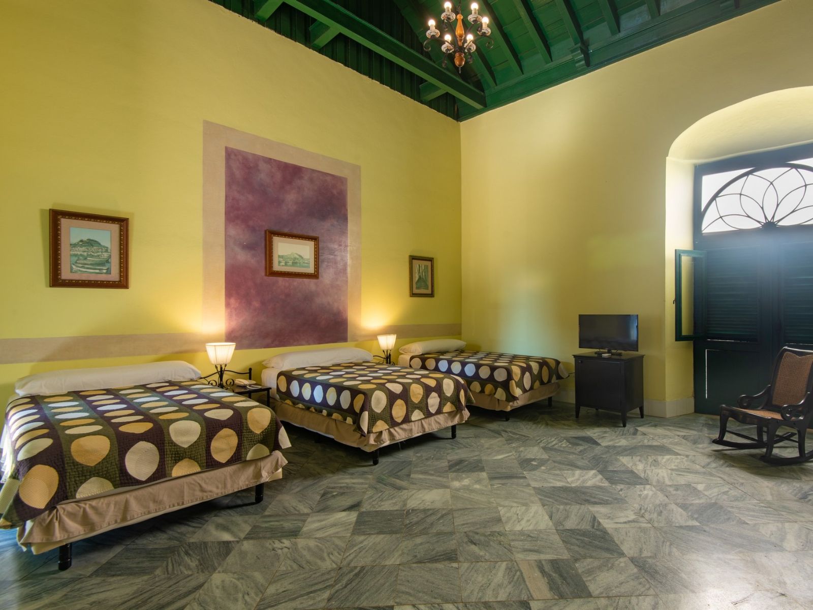Rondreis Cuba, Havana, Hostal Valencia, driepersoonskamer