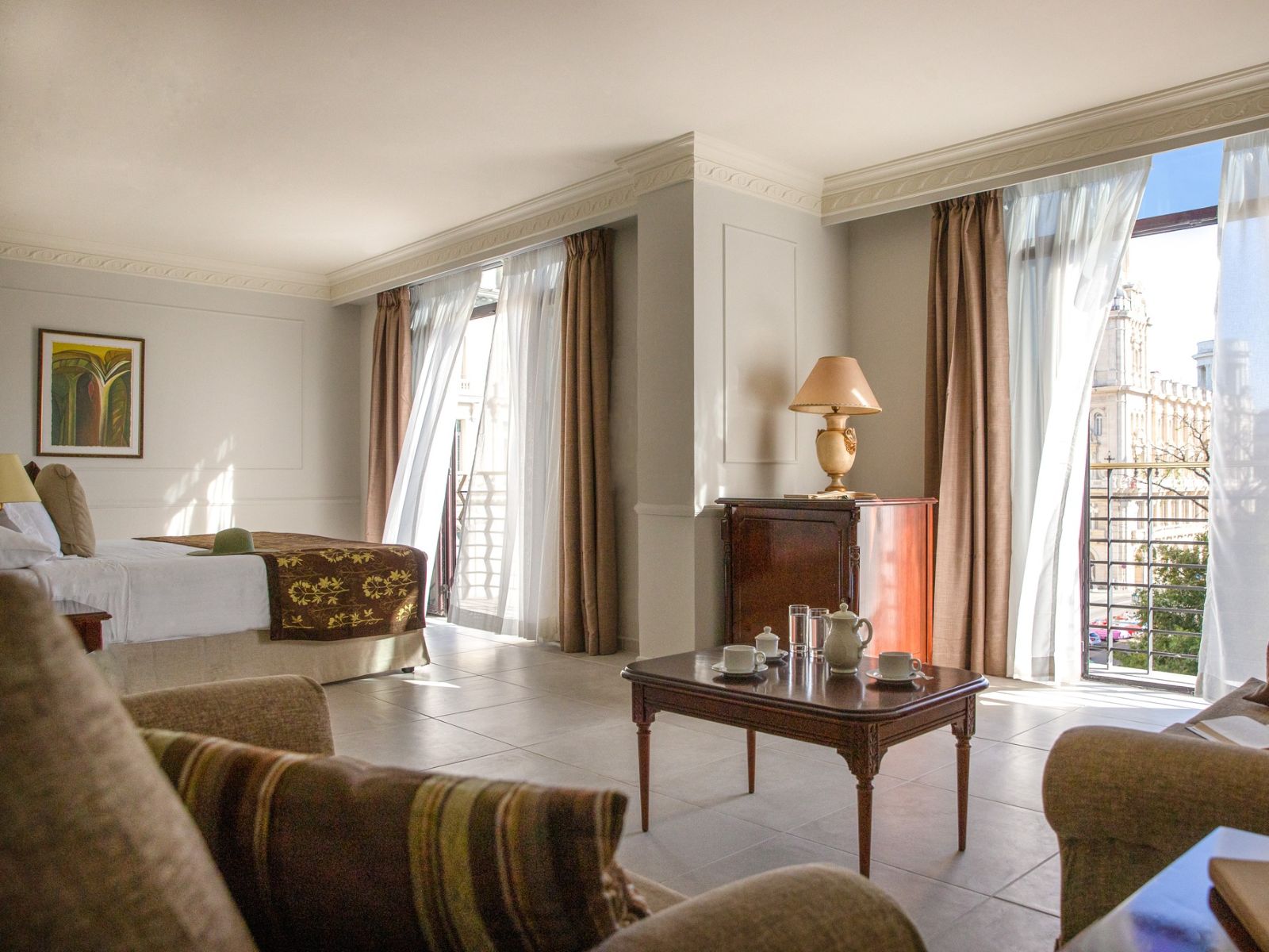 Rondreis Cuba, Havana, Iberostar Selection Parque Central, kamer met uitzicht
