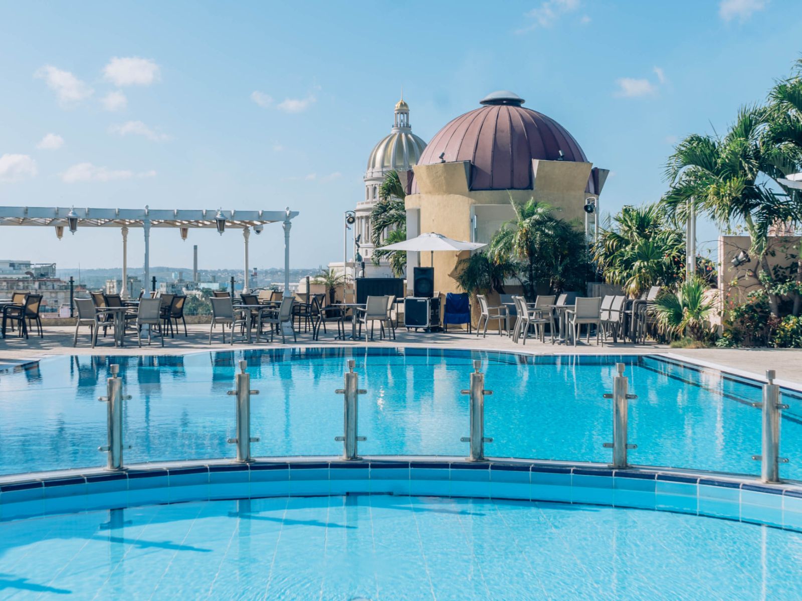Rondreis Cuba, Havana, Iberostar Selection Parque Central, zwembad