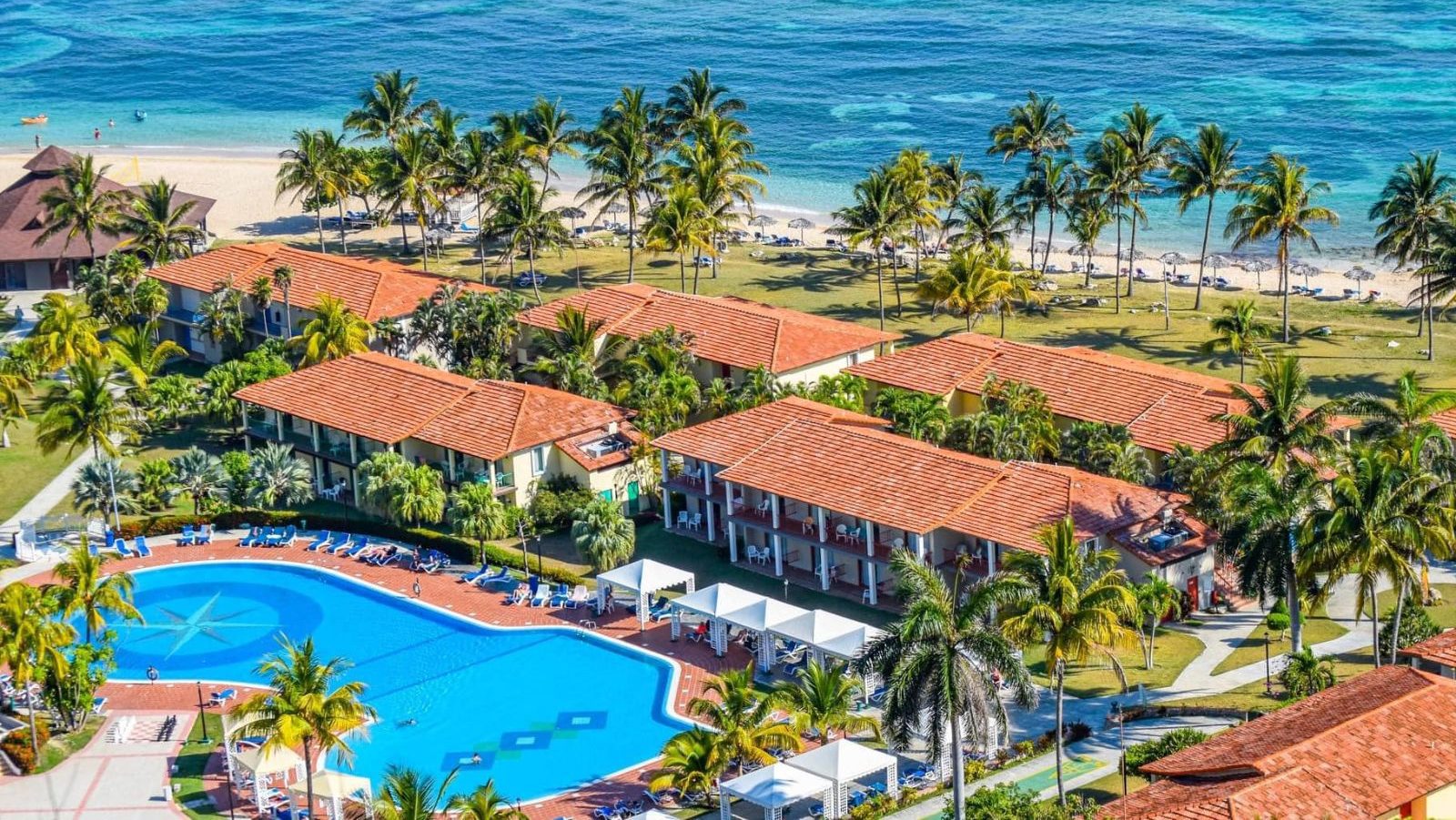 Rondreis Cuba, Jubacoa, Hotel Memories Jibacoa, bovenaanzicht verblijf