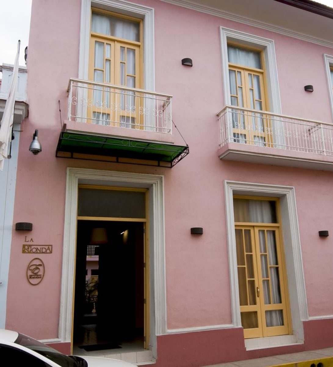 Rondreis Cuba, Trinidad, Hotel La Ronda, buitenaanzicht