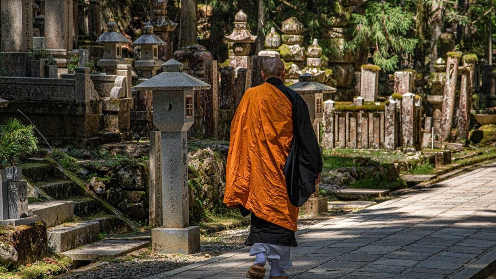 Rondreis Japan, Koyasan, Monnik