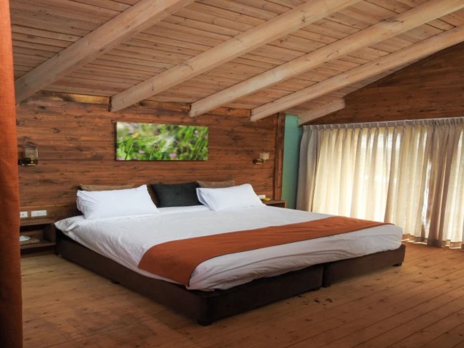 Rondreis Jordanië, Ajloun, RSCN Ajloun Cabins - tweepersoonskamer
