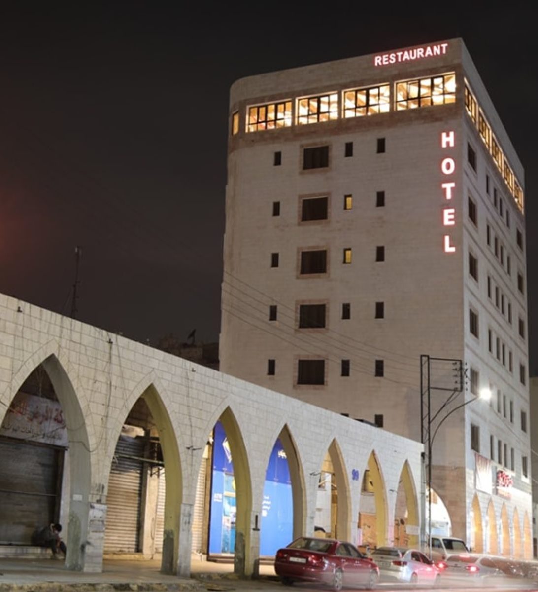 Rondreis Jordanië, Amman, Khan Khediwe Hotel - buitenaanzicht