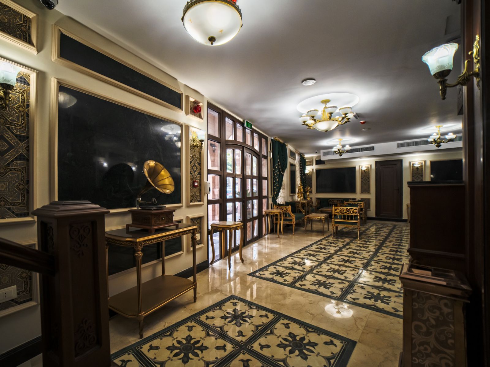 Rondreis Jordanië, Amman, Khan Khediwe Hotel - lobby
