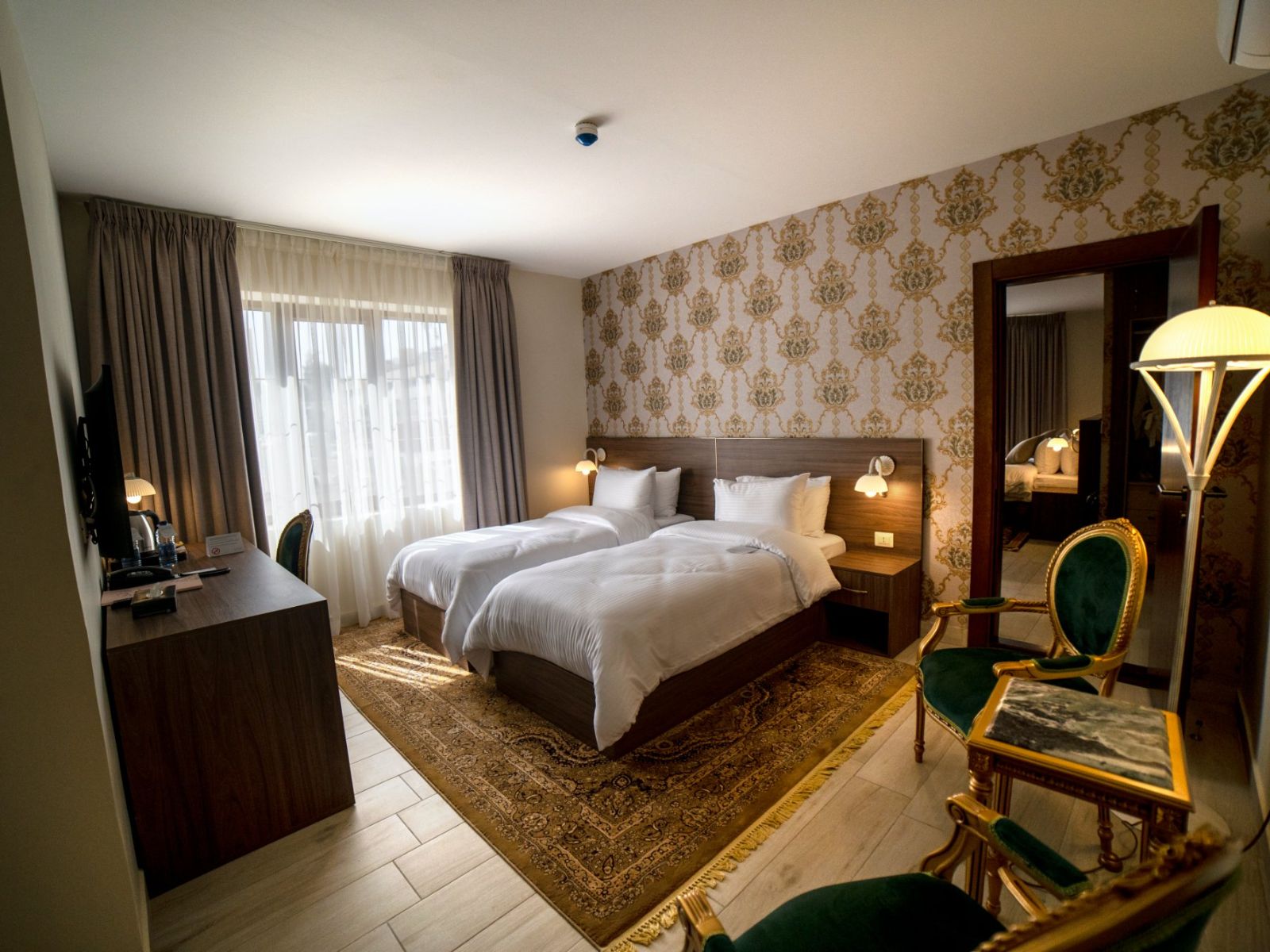 Rondreis Jordanië, Amman, Khan Khediwe Hotel - tweepersoonskamer met aparte bedden