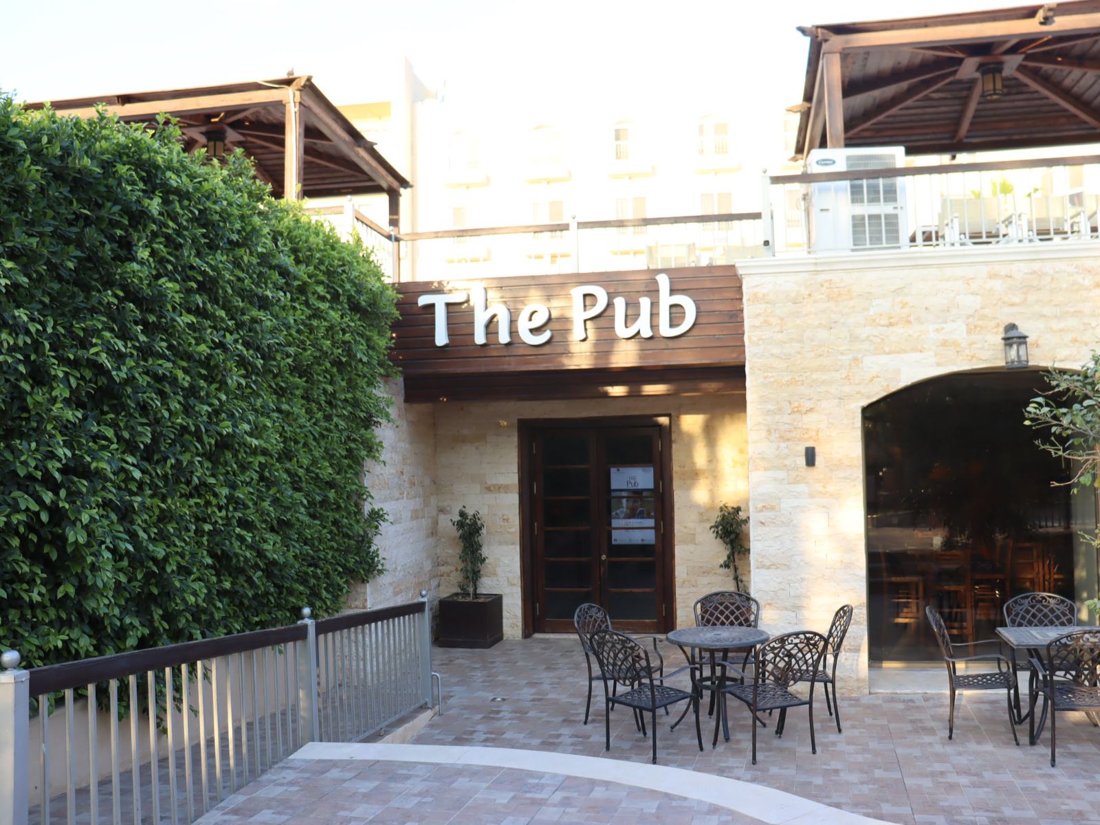 Rondreis Jordanië, Dead Sea, Dead Sea Spa Resort - The Pub