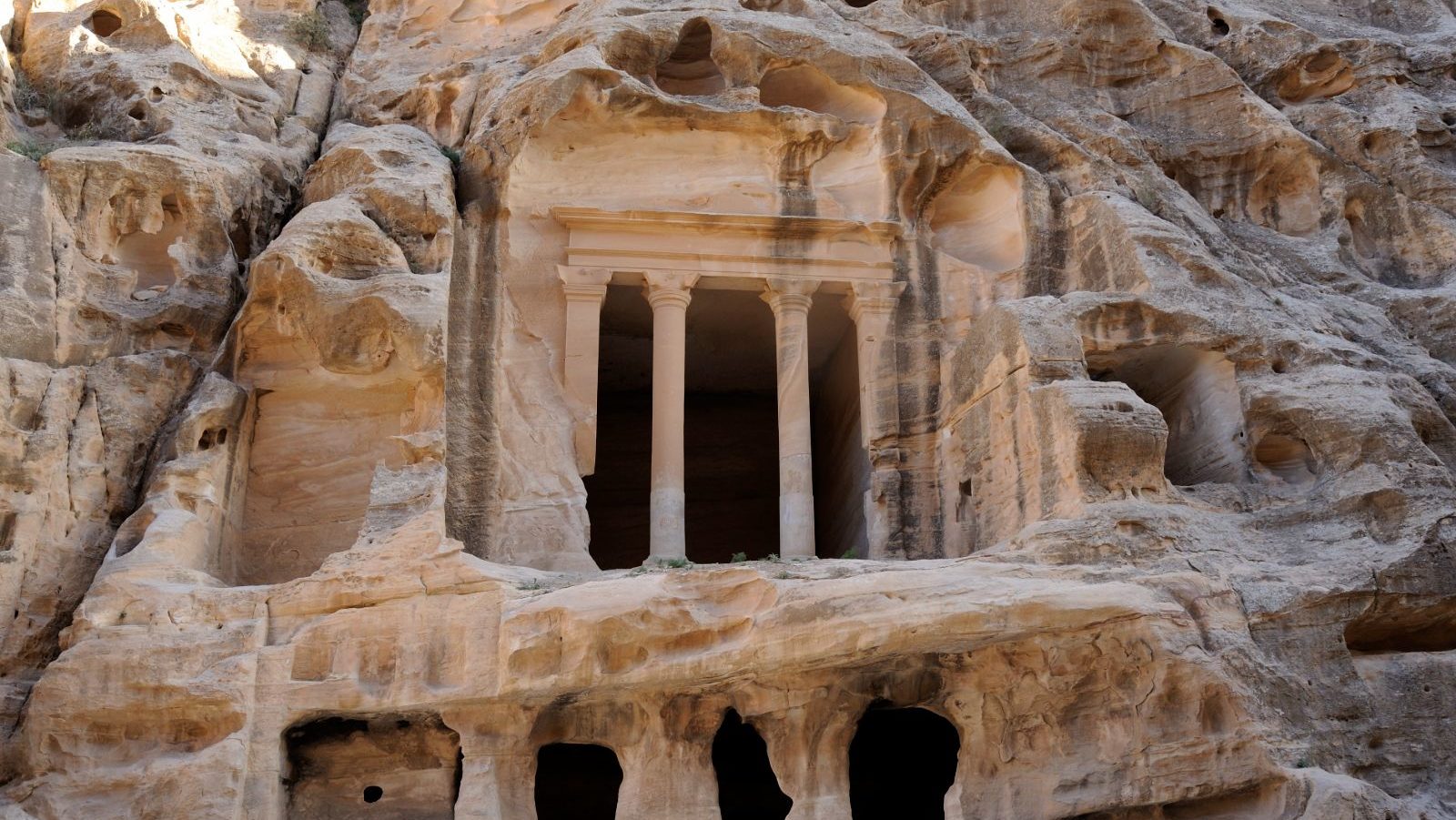 Rondreis Jordanië, little petra, tempel