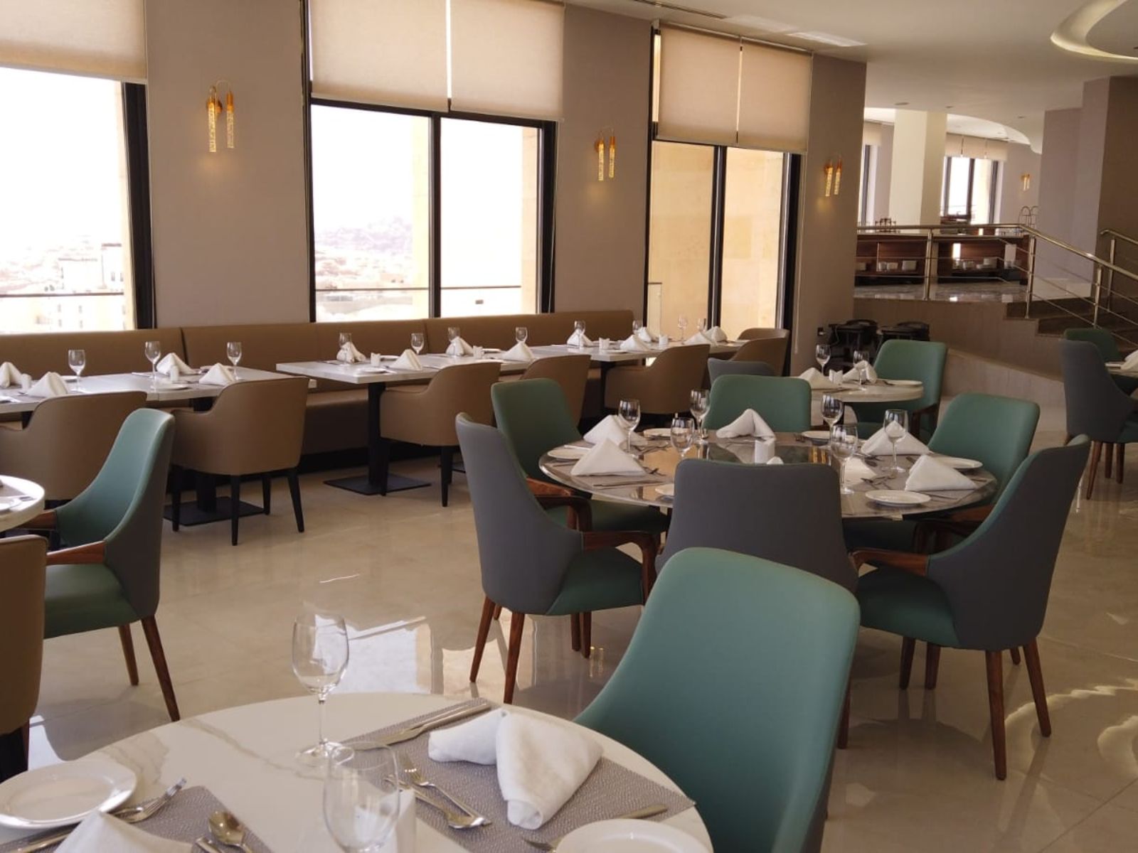 Rondreis Jordanië, Petra, H Luxury Hotel, eetzaal