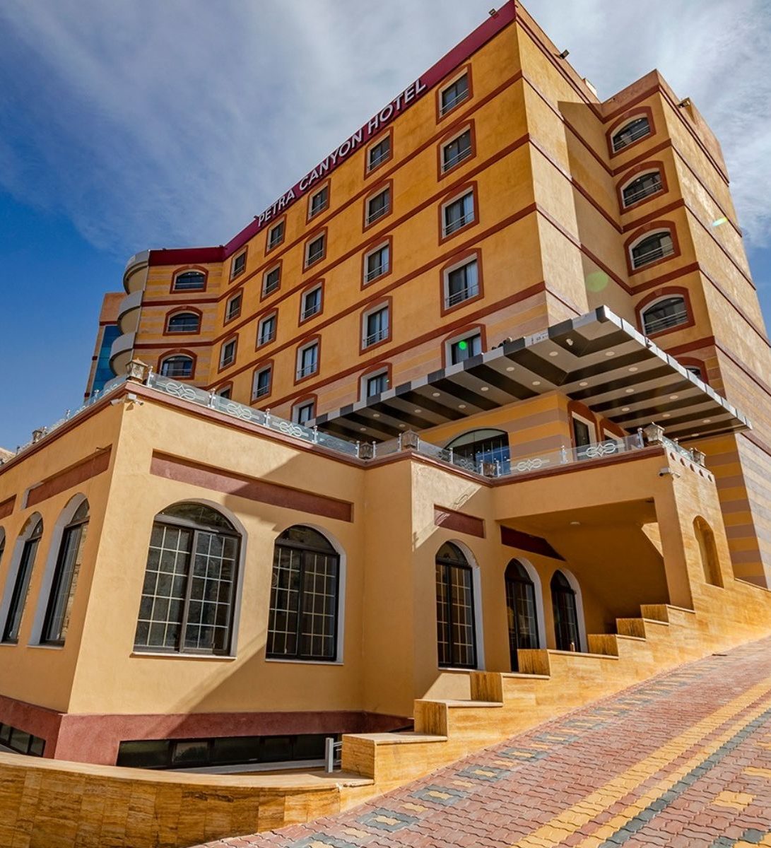 Rondreis Jordanië, Petra, Petra Canyon Hotel - buitenaanzicht