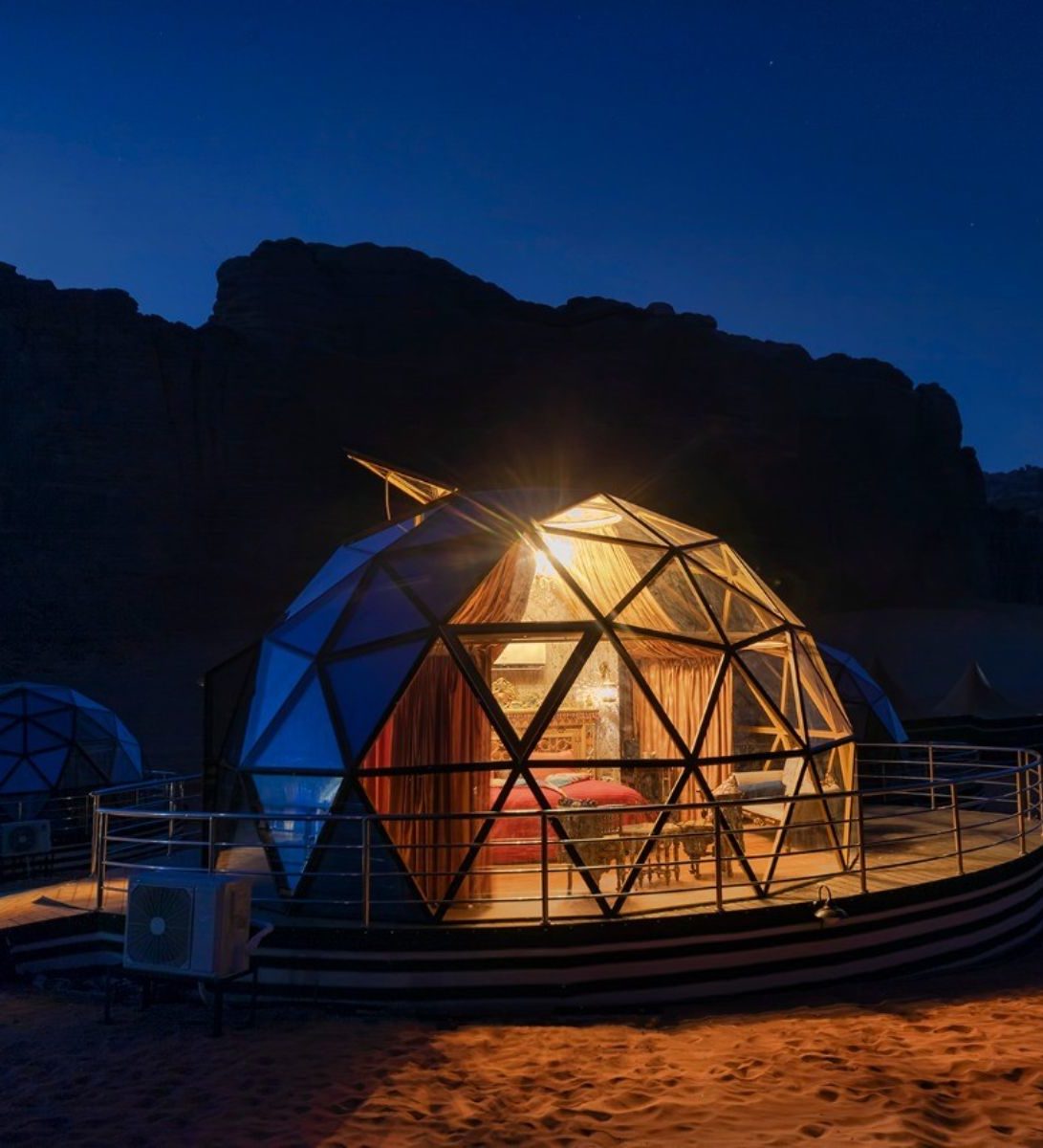 Rondreis Jordanië, Wadi Rum, Memories Aicha Camp, buitenaanzicht tent
