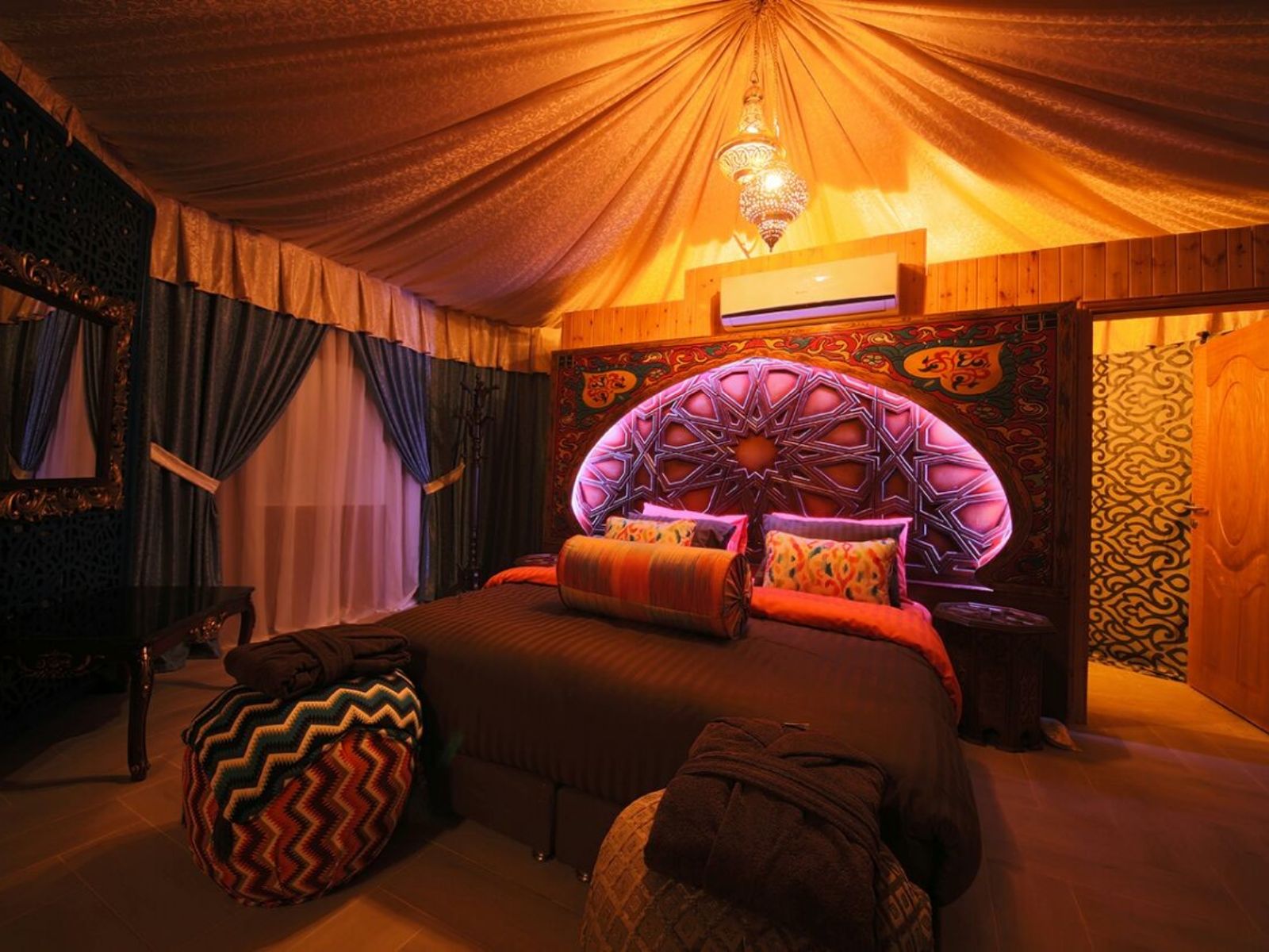 Rondreis Jordanië, Wadi Rum, Memories Aicha Camp, tweepersoonskamer