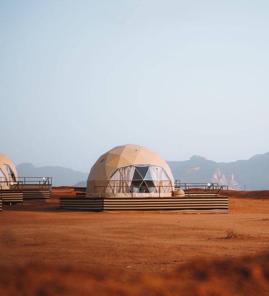 Rondreis Jordanië, Wadi Rum, SunCity Camp - buitenaanzicht verblijf