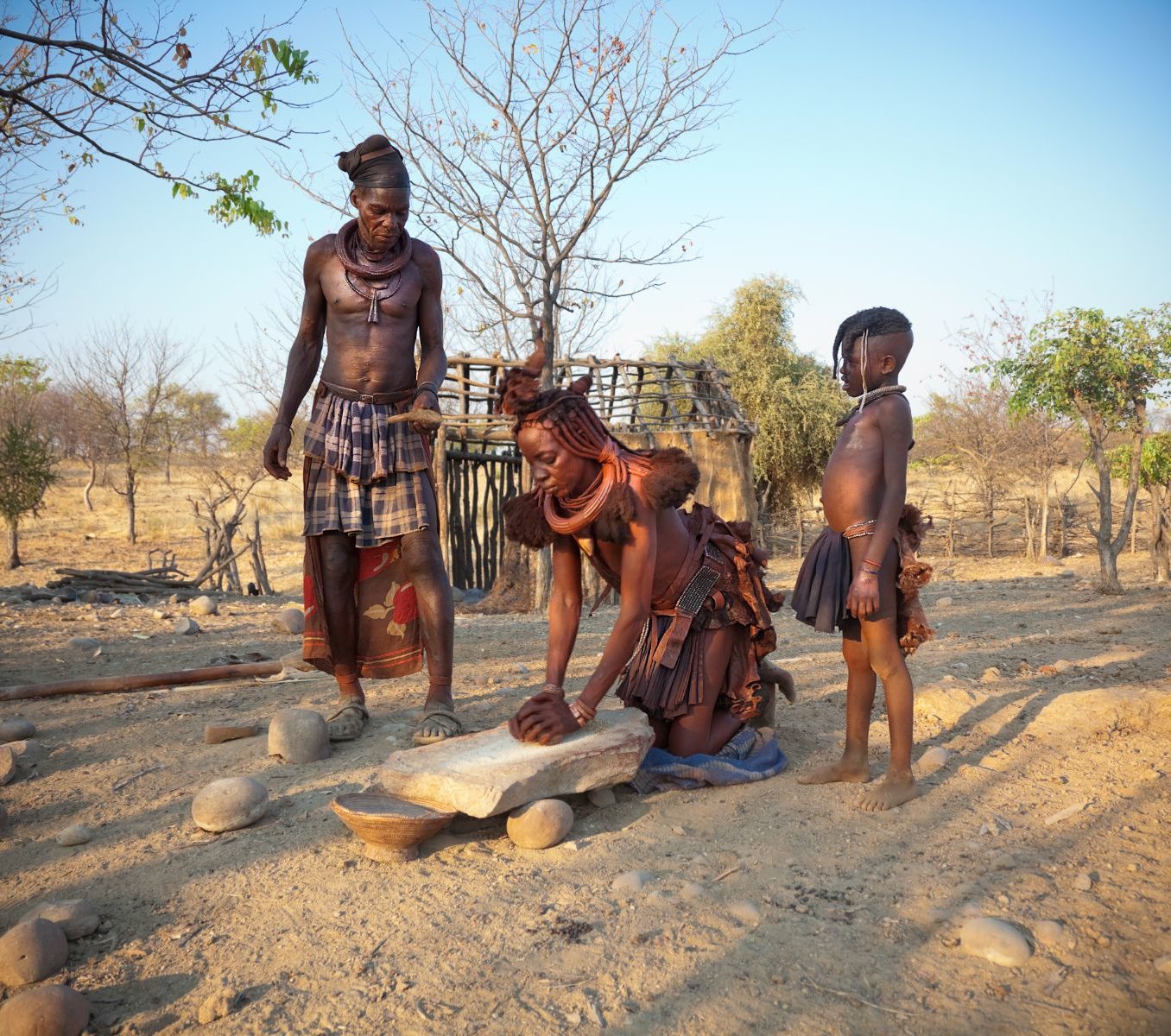 Rondreis Namibië, Kaokoland, Himba-gezin