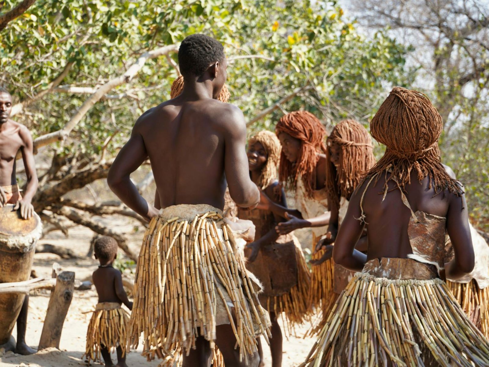 Rondreis Namibië, Rundu, rituele stammendans in Kavango