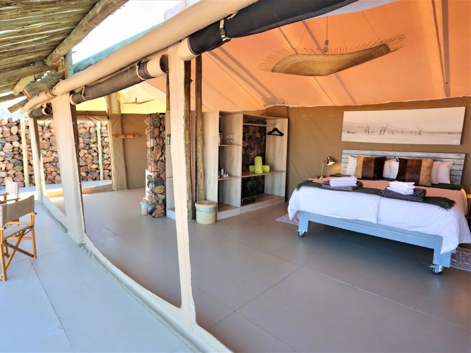 Rondreis Namibië, Sossusvlei, Elegant Desert Camp, overzicht tent