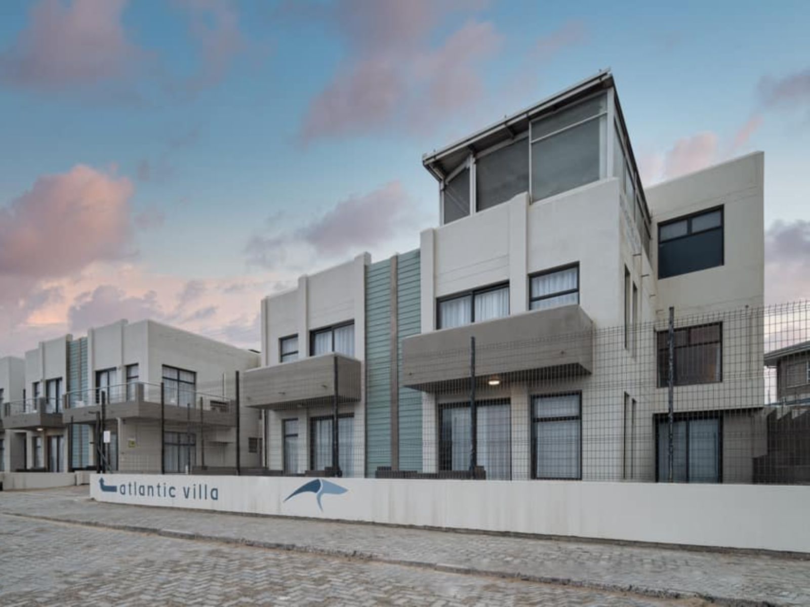 Rondreis Namibië, Swakopmund, Atlantic Villa, buitenaanzicht Villa