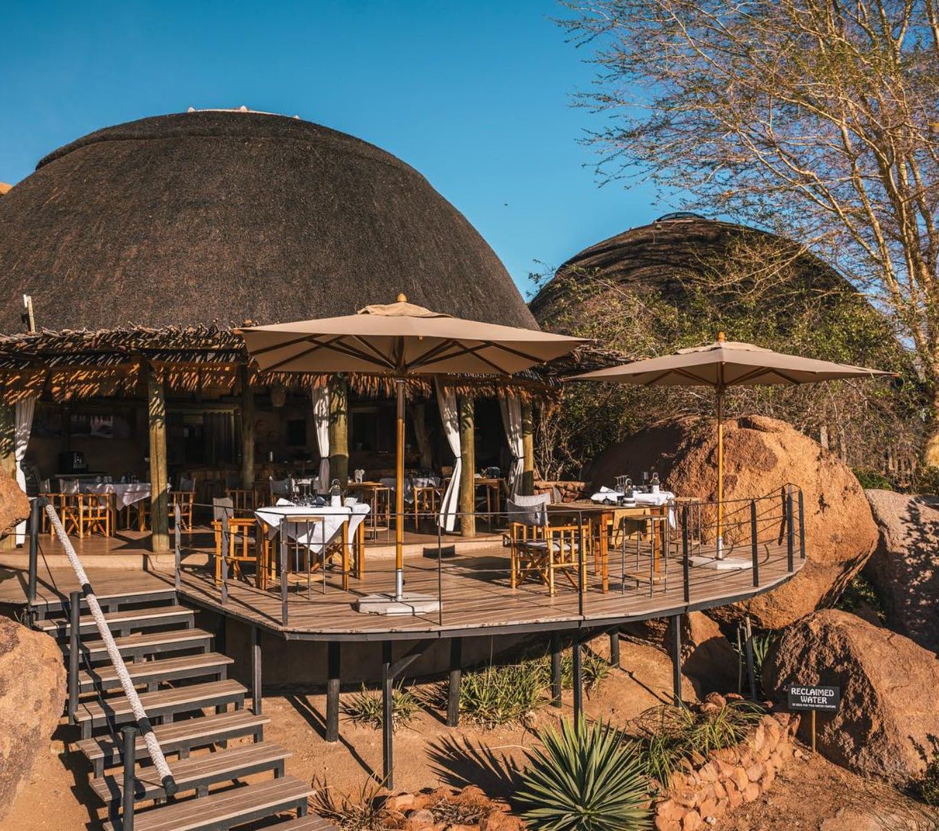 Rondreis Namibië, Twyfelfontein, Camp Kipwe, restaurant
