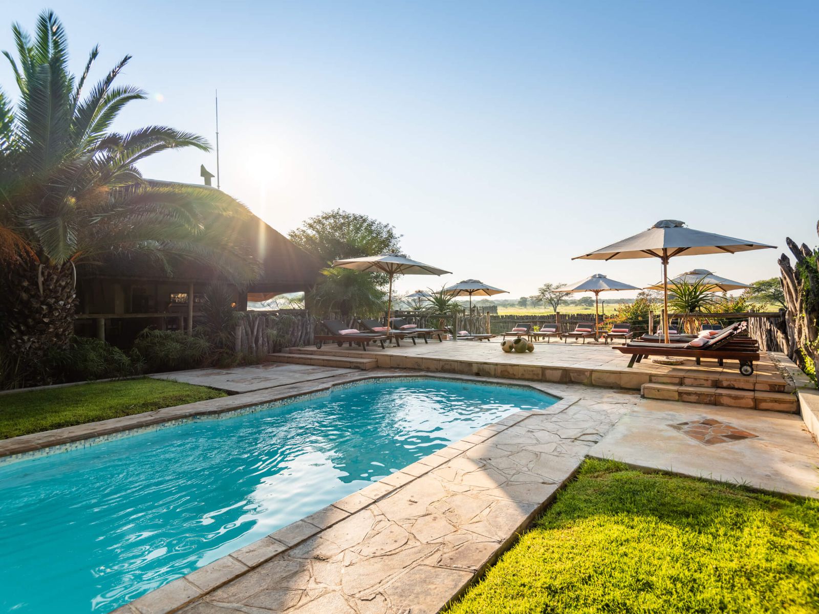 Rondreis Namibië, Waterberg Plateau, Frans Indongo Lodge, zwembad