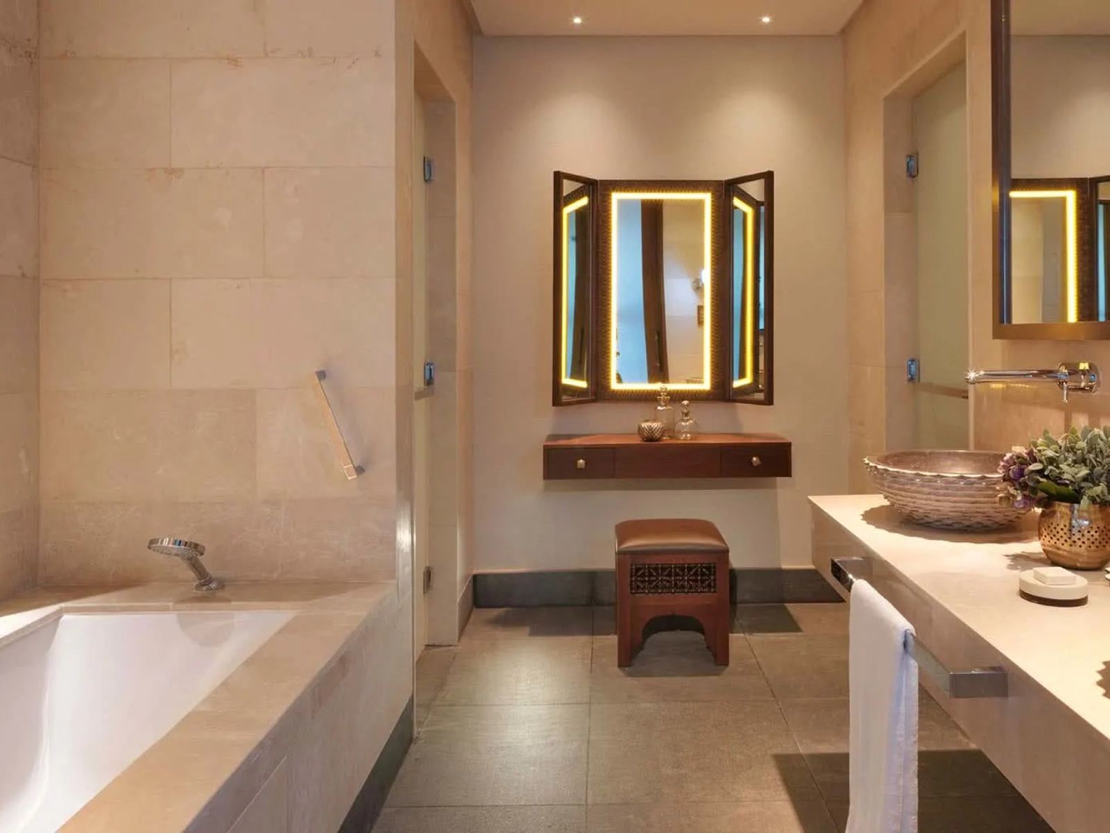Rondreis Oman, Jebel Akhdar, Anantara, badkamer